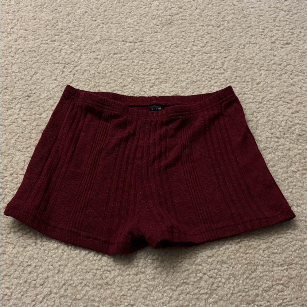 SHEIN Burgundy Women Shorts